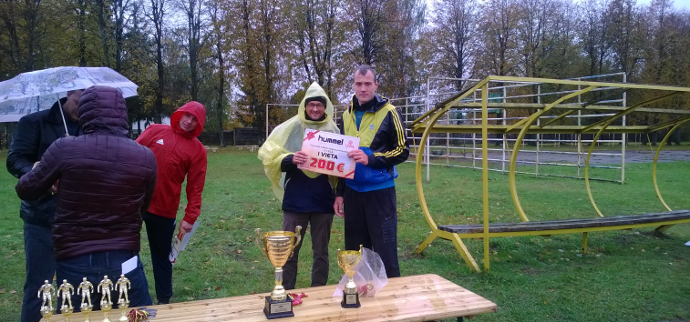 Lietingą šeštadienį, Panevėžyje paaiškėjo mėgėjų futbolo lygos nugalėtojai.