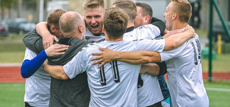 Finaliniame mėgėjų futbolo turnyre Prienuose - „Feniksas-Ryterna“ triumfas
